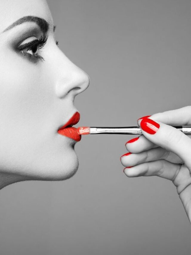Making it Simple: Hacks To Fix Your Lipstick Problems